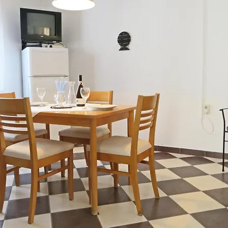 펜션 House With A Parking Space Seget Vranjica, Trogir - 6115 *